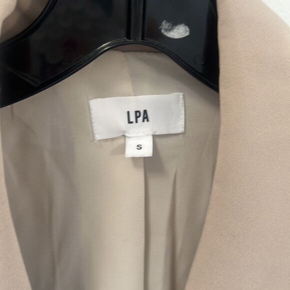 LPA x Revolve Ramona Blazer in Taupe - Picture 4 of 7